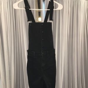 black skinny overalls